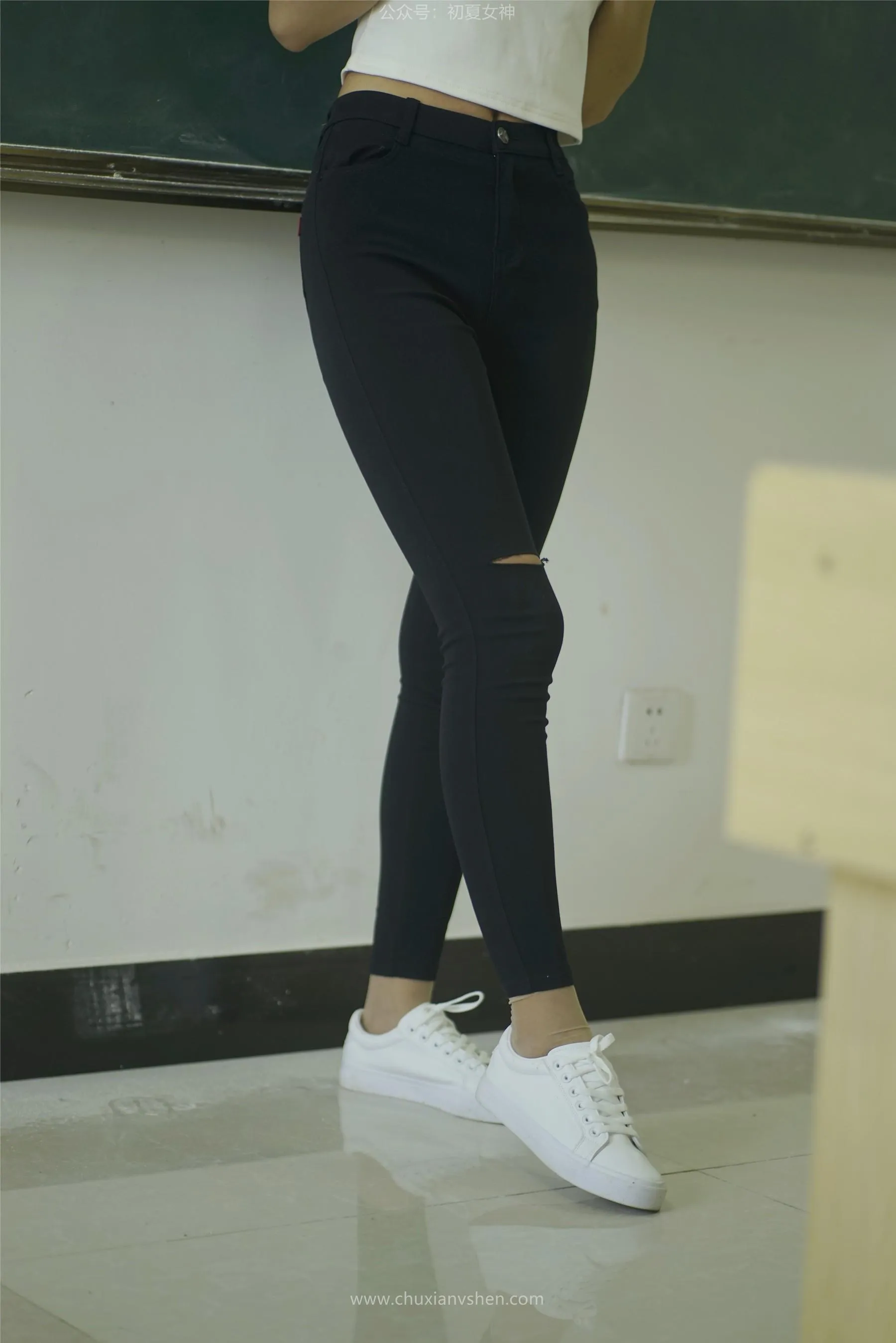 初夏女神 NO.067 依依 邻家女孩-毕业季 [140P]插图3